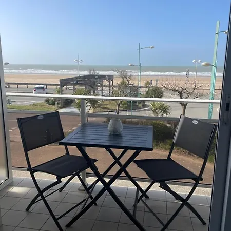 T2 Vue Les Pieds Dans L'eau Avec Parking Prive