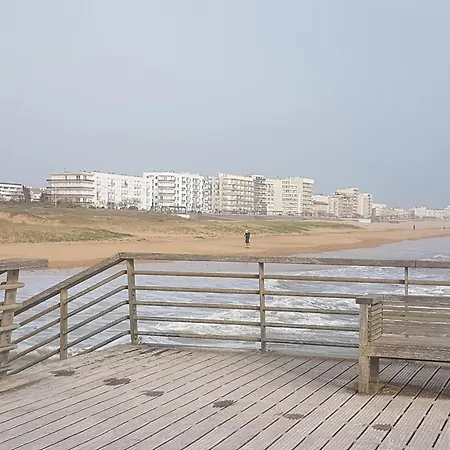 T2 Vue Les Pieds Dans L'eau Avec Parking Prive